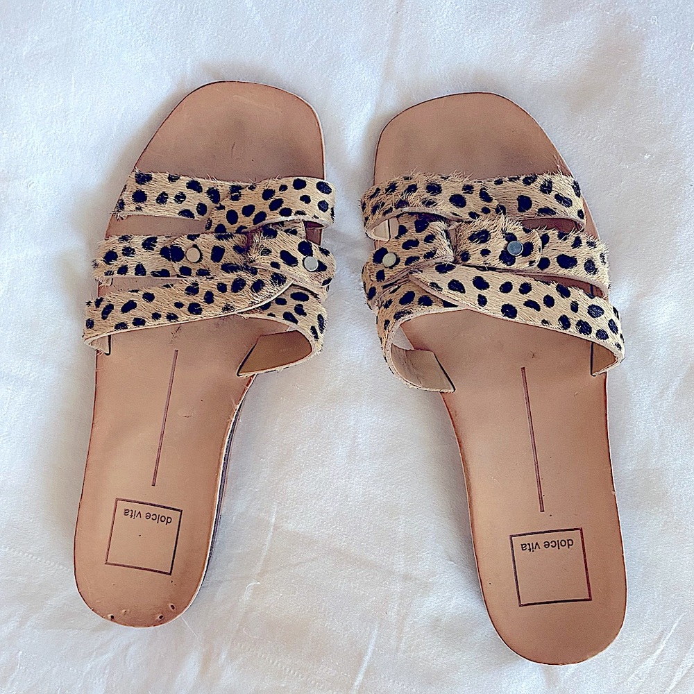 Dolce Vita leopard print sandals